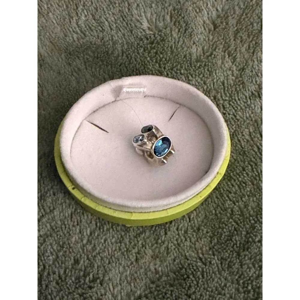 Chamilla Majestic Blue Ovals Bead Swarovski Crystals Charm
